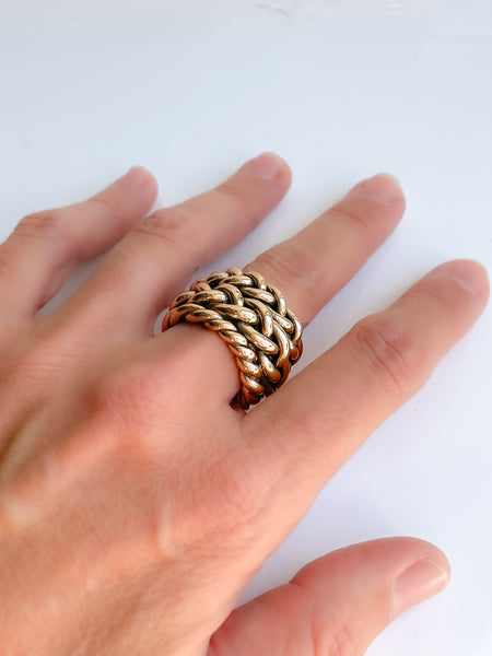 Twist and Double platted ring