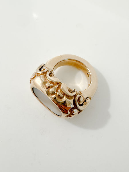 Bronze Ring With Shell