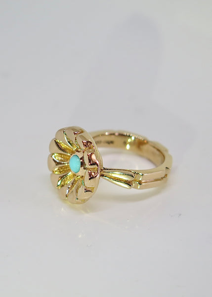 Flower ring with turquoise